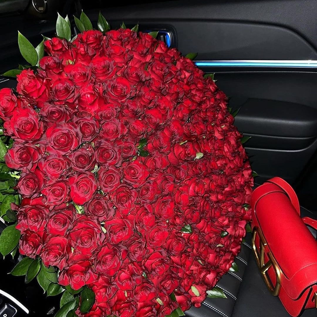 200 Naked Red Roses