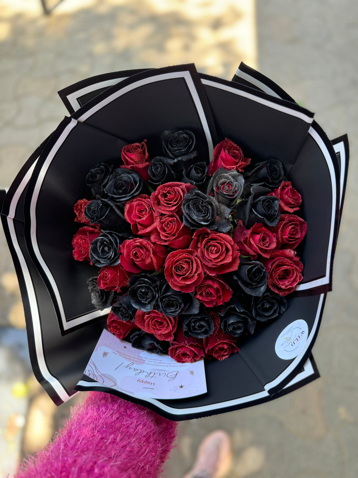 Red/Black Glitter rose 🌹