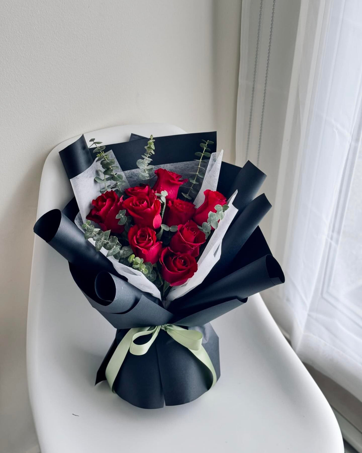 Red roses bouquet